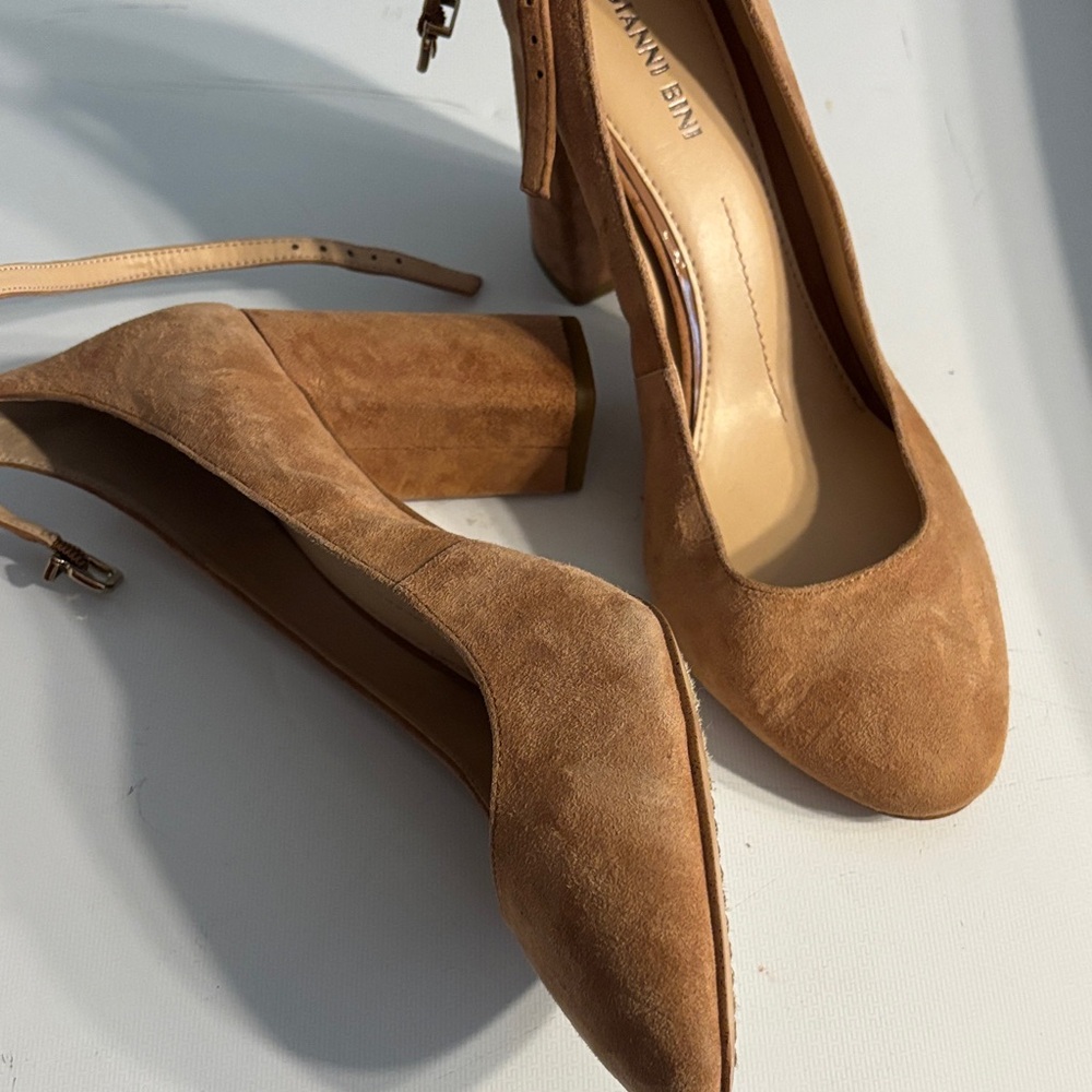 Gianni Bini Camel Suede Slingback Pumps - Picture 2 of 8